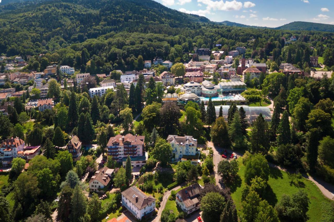 Art-Hotel Am Park Badenweiler Buitenkant foto